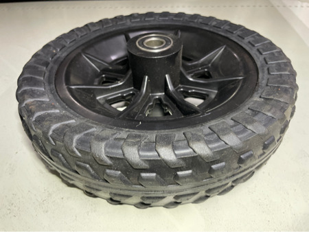 MLS12 ノーパンクタイヤ 右【CP6500-00006-R】